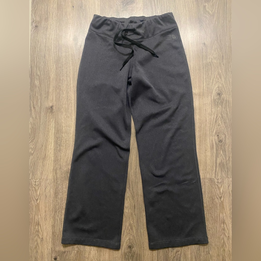 The North Face Women’s Size M Gray Straight Leg Pants